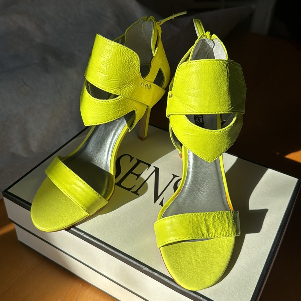 SENSO Diffusion Vintage Neon XIXI Heels